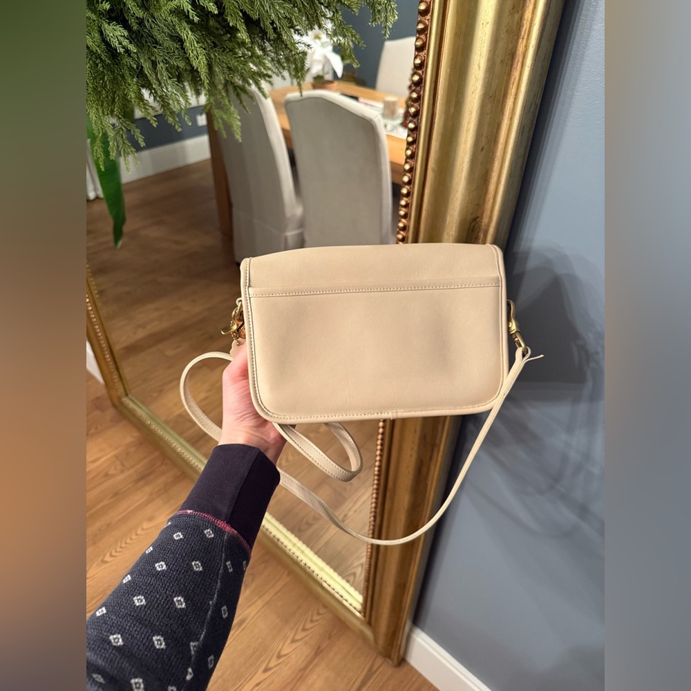 Vintage Coach white leather 9755 Crossbody Bag penny pocket purse - Picture 8 of 8
